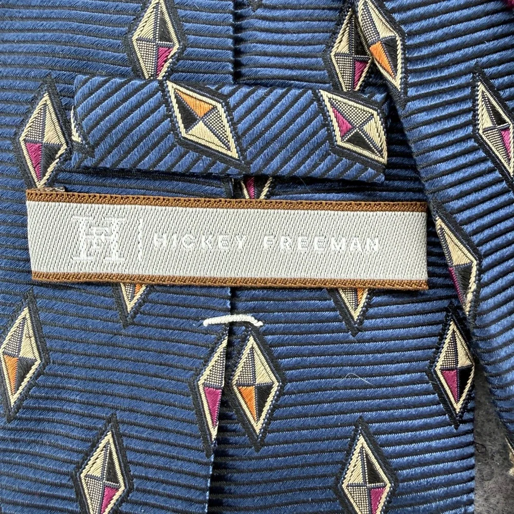 Hickey Freeman Tie 100% Silk Handmade Navy Geometric Diamond Ribbed Silk Necktie